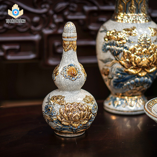 Nậm rượu thờ cúng men rạn gốm sứ Bát Tràng vẽ vàng