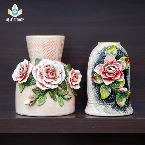 Bình Gốm Hoa Hồng Đắp Nổi - Gốm Sứ Bát Tràng