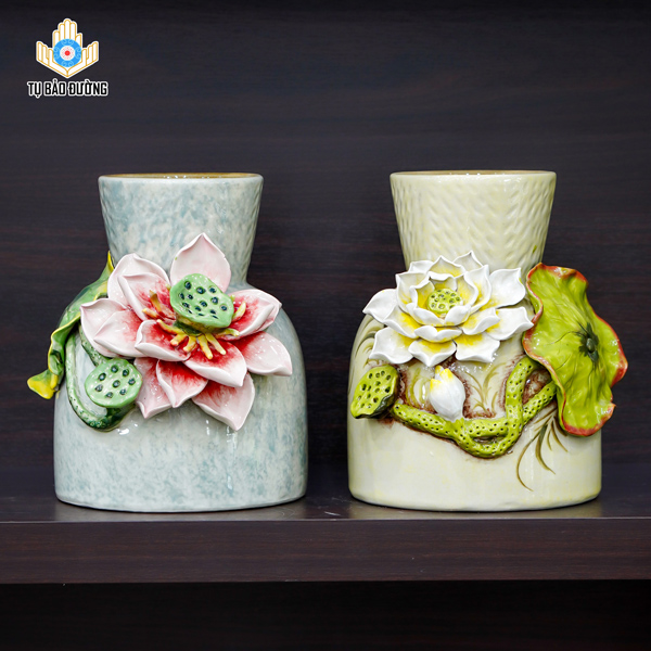 Bình Hoa Sen Đắp Nổi - Gốm Sứ Bát Tràng