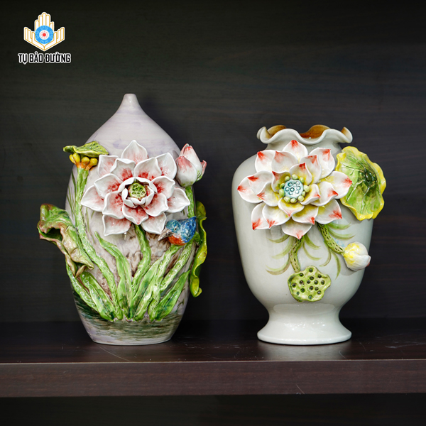 Bình Gốm Decor Hoa Sen Đắp Nổi - Gốm Sứ Bát Tràng