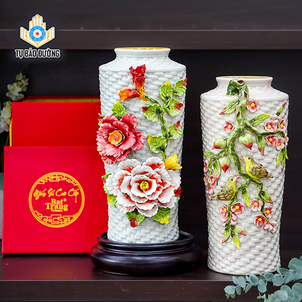 Đôi Bình Decor Cành Đào, Hoa Mẫu Đơn Đắp Nổi - Gốm Sứ Bát Tràng