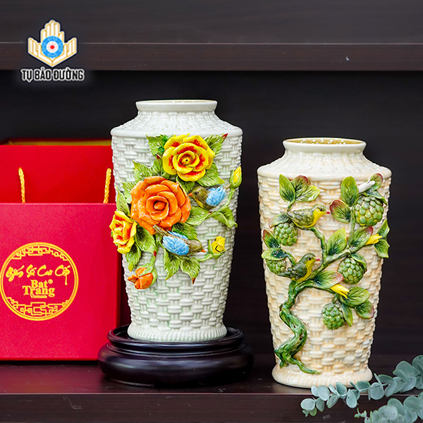 Đôi Bình Gốm Hoa Hồng, Cành Quả Na Đắp Nổi - Gốm Sứ Bát Tràng